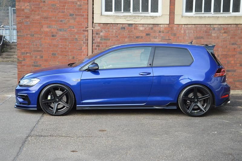 Gebraucht VW Golf VII R 310 PS (228 kW) 2017 Blau Limousine