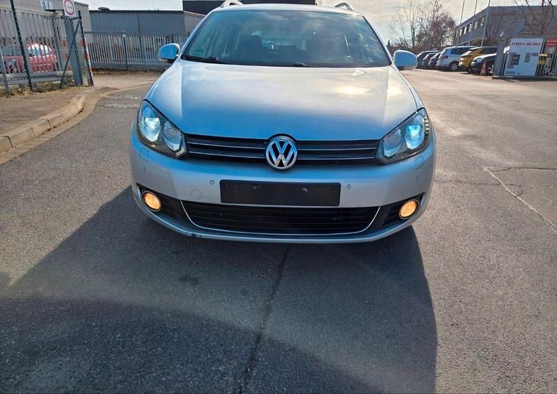 Gebraucht VW Golf VI Highline 140 PS (102 kW) 2011 Silber Kleinwagen