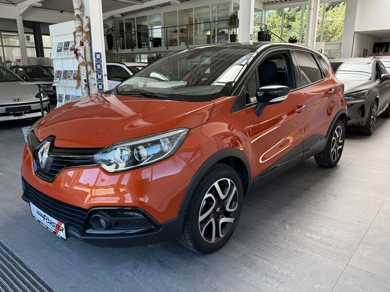 Schwarz Gebraucht 2016 Renault Captur Intens SUV | 10.490 € (Fairer Preis) - Bild 1/2