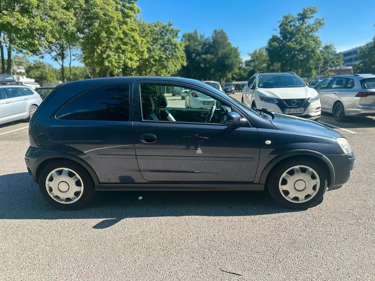 Gebraucht Opel Corsa Edition 80 PS (58 kW) 2006 Grau Kleinwagen