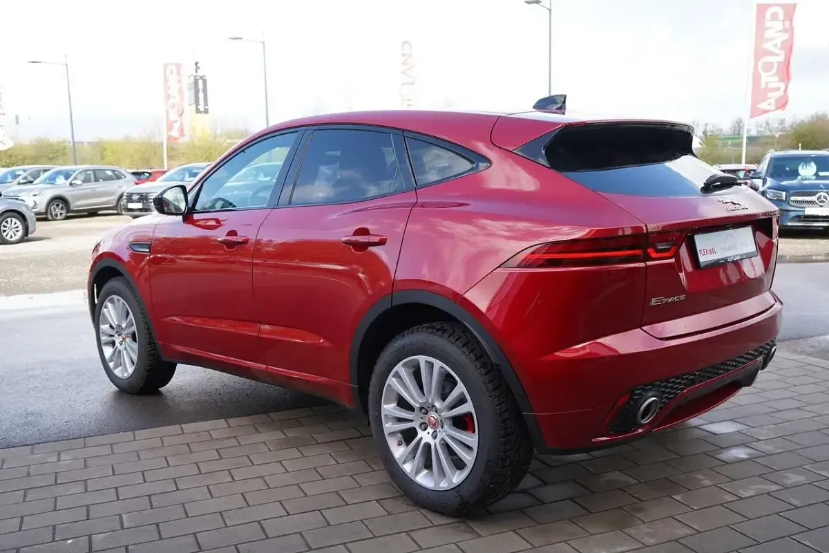Gebraucht Jaguar E-Pace Basis 200 PS (147 kW) 2019 Rot SUV