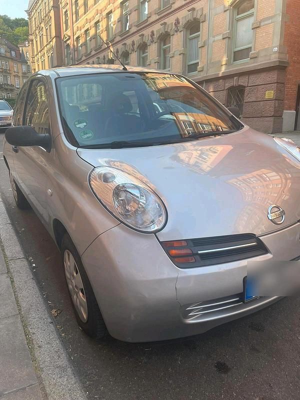 Silber Gebraucht 2004 Nissan Micra Kleinwagen | 650 € (Guter Preis) - Bild 1/3