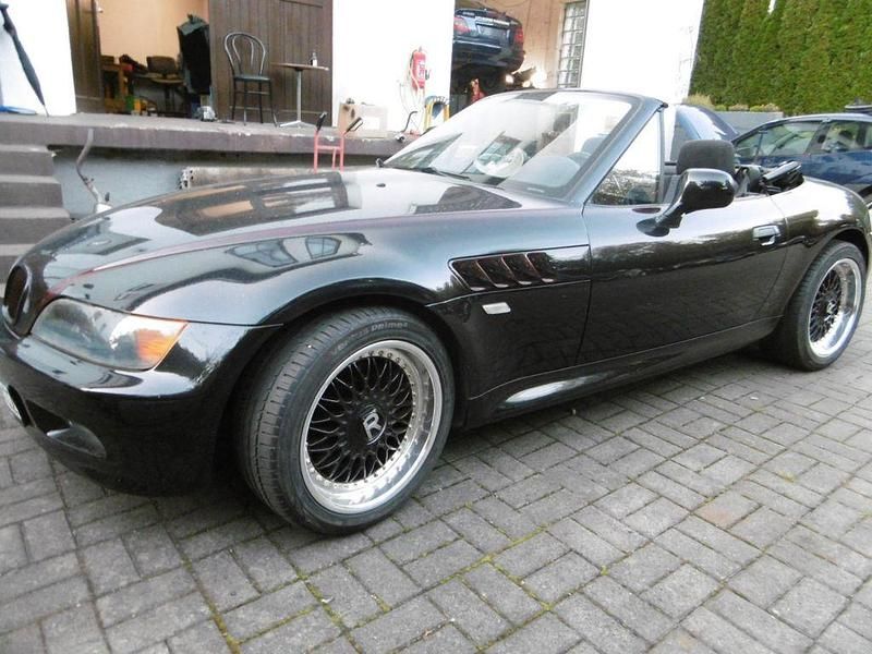 Gebraucht BMW Z3 Basis 140 PS (102 kW) 1998 Schwarz Cabrio