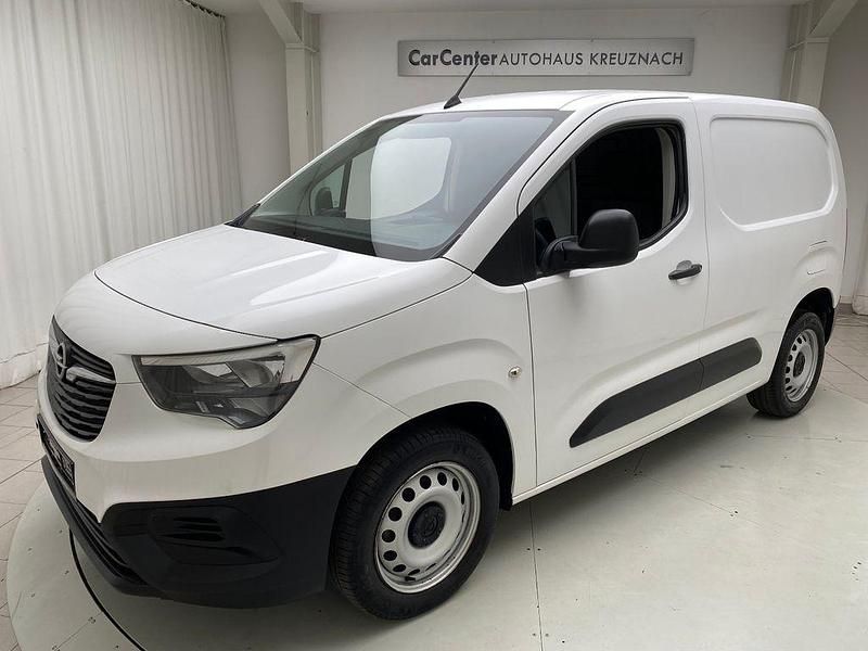 Gebraucht Opel Combo Selection 110 PS (80 kW) 2021 Weiß Van / Kleinbus