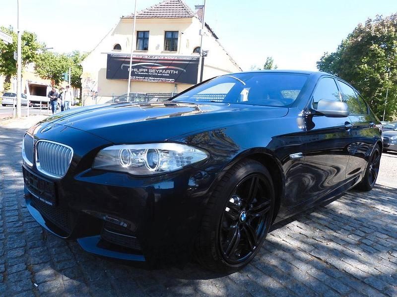 Gebraucht BMW M550 Performance 381 PS (280 kW) 2012 Blau Limousine