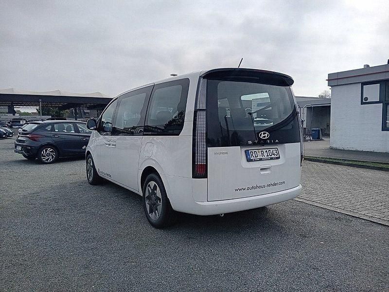 Gebraucht Hyundai Staria Trend 225 PS (165 kW) 2024 Creamy white Van / Kleinbus