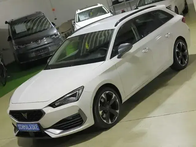 Gebraucht Cupra Leon 150 PS (110 kW) 2024 Candy white Kombi