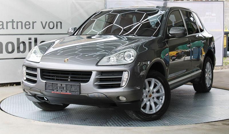 Meteorgrau Gebraucht 2010 Porsche Cayenne SUV | 16.450 € (Superpreis) - Bild 1/3