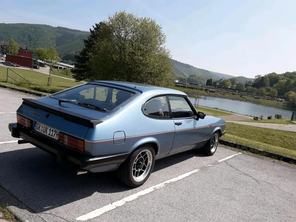 Używany Ford Capri 160 KM (117 kW) 1981 Niebieski Coupe