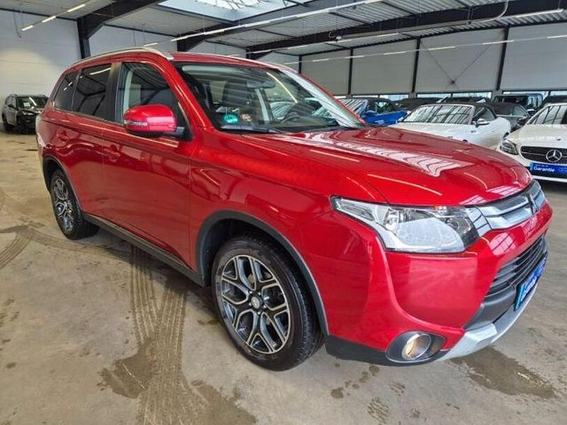 Gebraucht Mitsubishi Outlander 228 PS (167 kW) 2015 Rot SUV