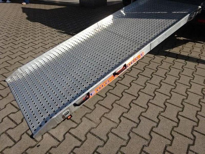 Gebraucht Ford Transit Trend 170 PS (125 kW) 2020 Weiß Kombi