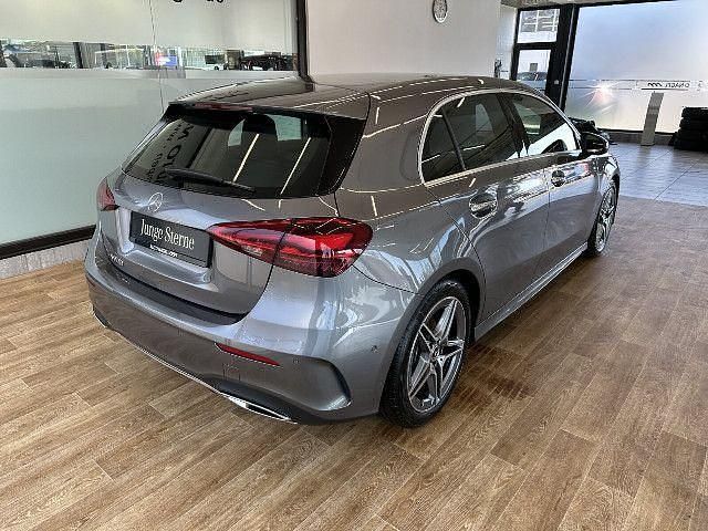 Gebraucht Mercedes A200 AMG line 163 PS (119 kW) 2024 Grau Kleinwagen