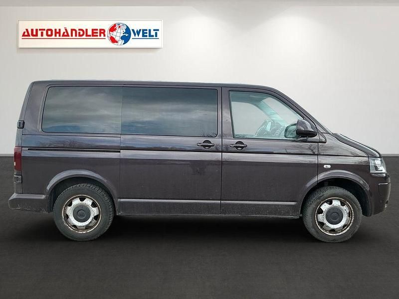 Gebraucht VW Caravelle 140 PS (102 kW) 2012 Violett Limousine