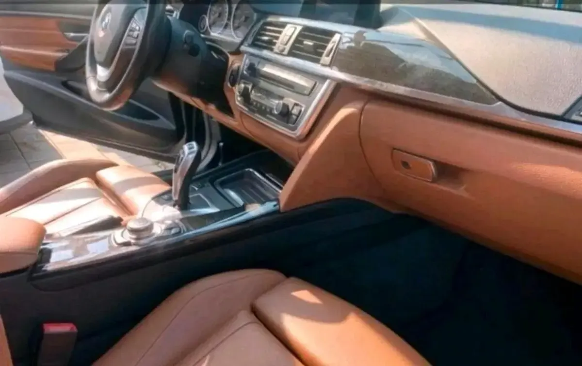 Gebraucht BMW 320 Luxury Line 184 PS (135 kW) 2015 Andere farben Kombi