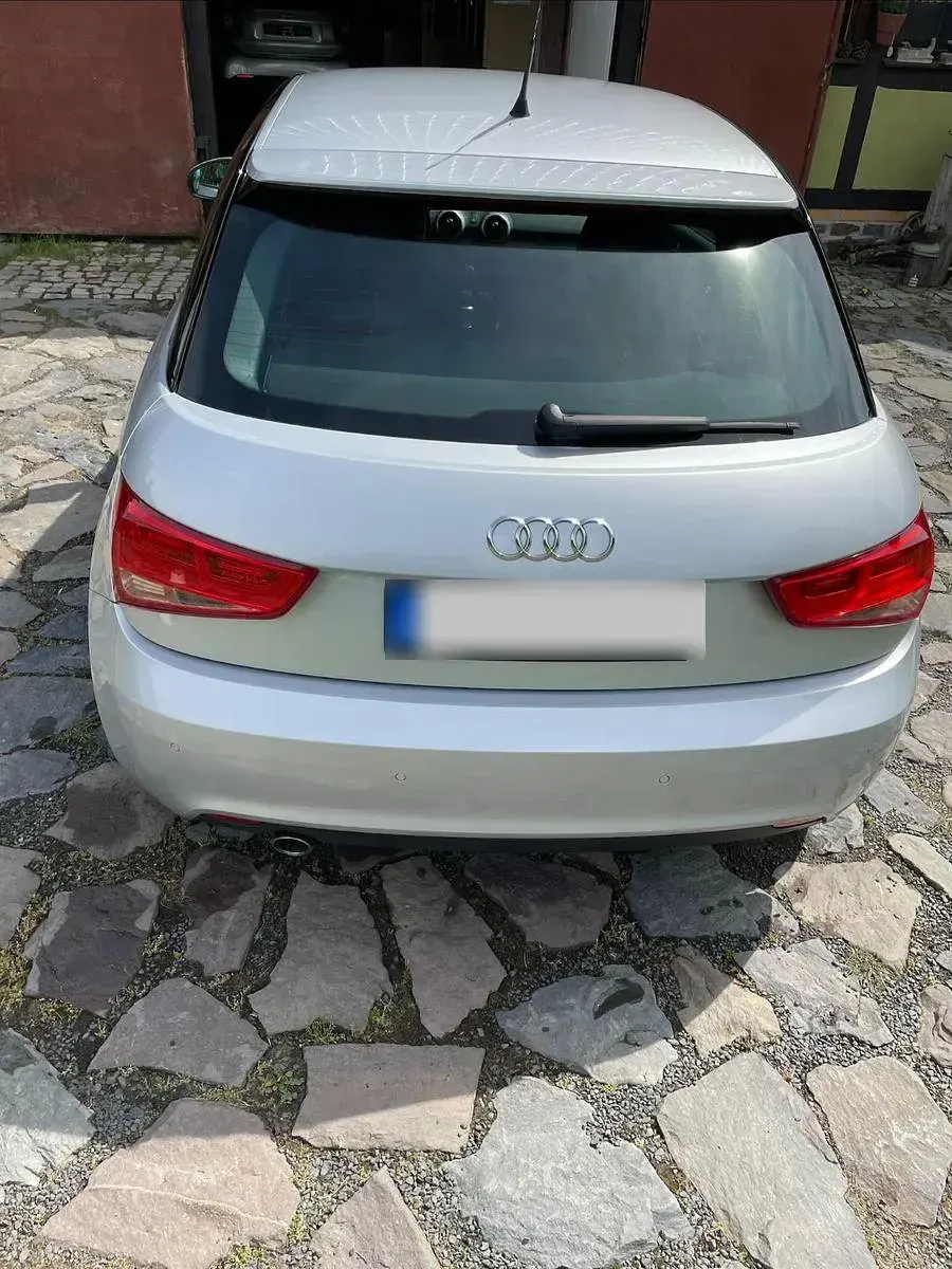 Gebraucht Audi A1 Ambition 105 PS (77 kW) 2013 Silber Kleinwagen
