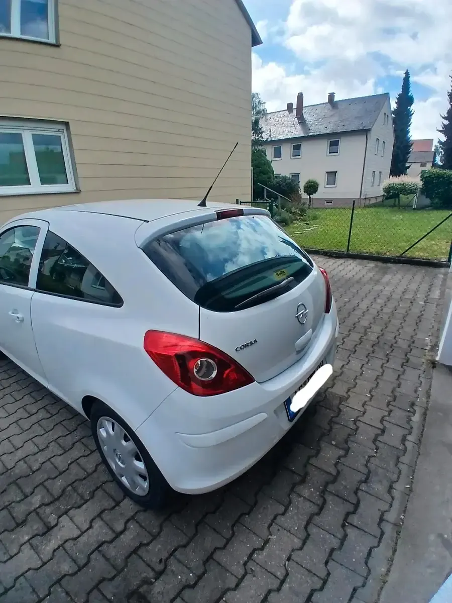 Gebraucht Opel Corsa 80 PS (58 kW) 2008 Weiß Kleinwagen