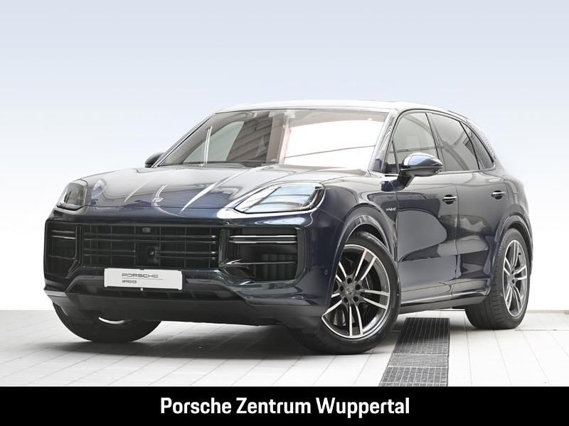 Blau Gebraucht 2024 Porsche Cayenne Turbo E-Hybrid SUV | 169.900 € (Fairer Preis) - Bild 1/4