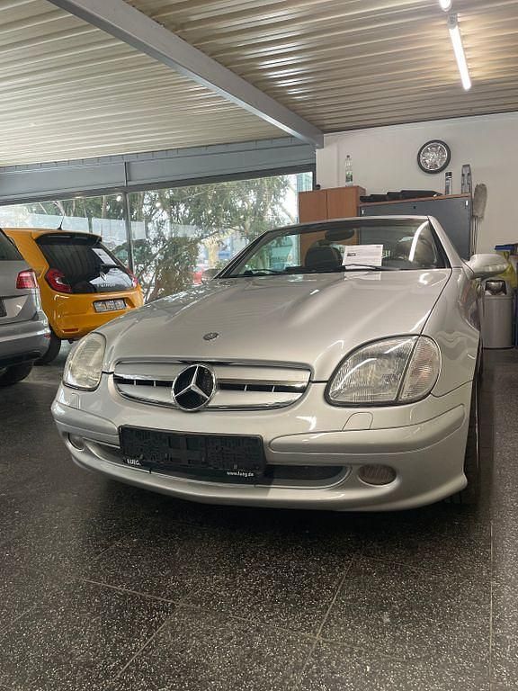 Gebraucht Mercedes SLK200 163 PS (119 kW) 2002 Silber Cabrio