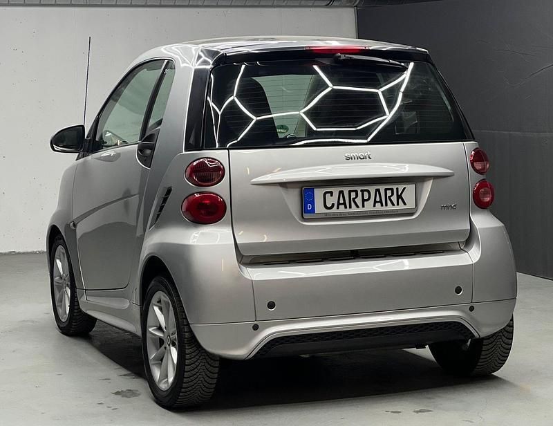 Gebraucht Smart ForTwo Coupé 71 PS (52 kW) 2013 Silber Coupé