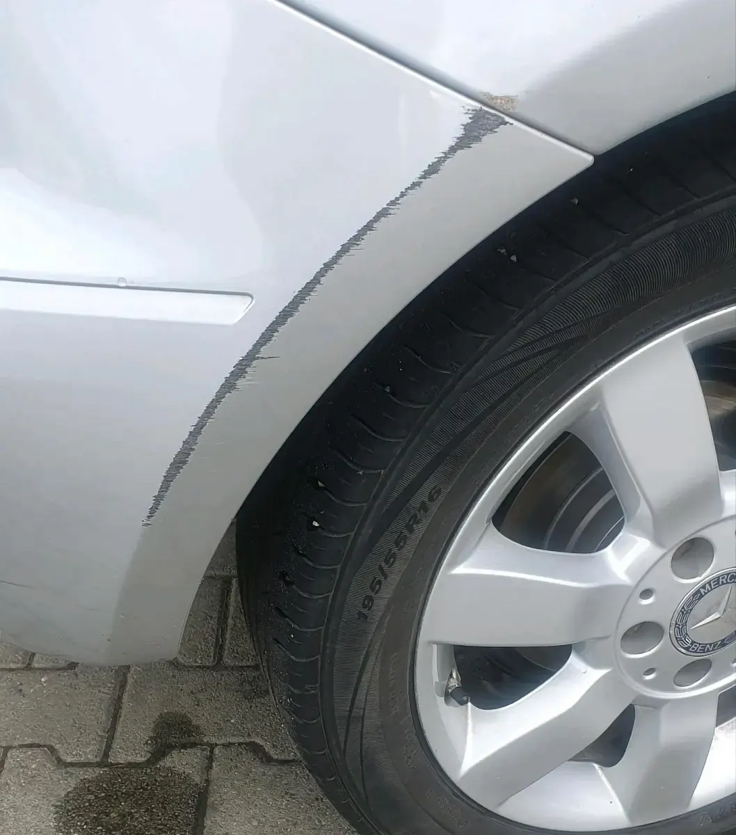Gebraucht Mercedes A180 116 PS (85 kW) 2009 Silber Kleinwagen