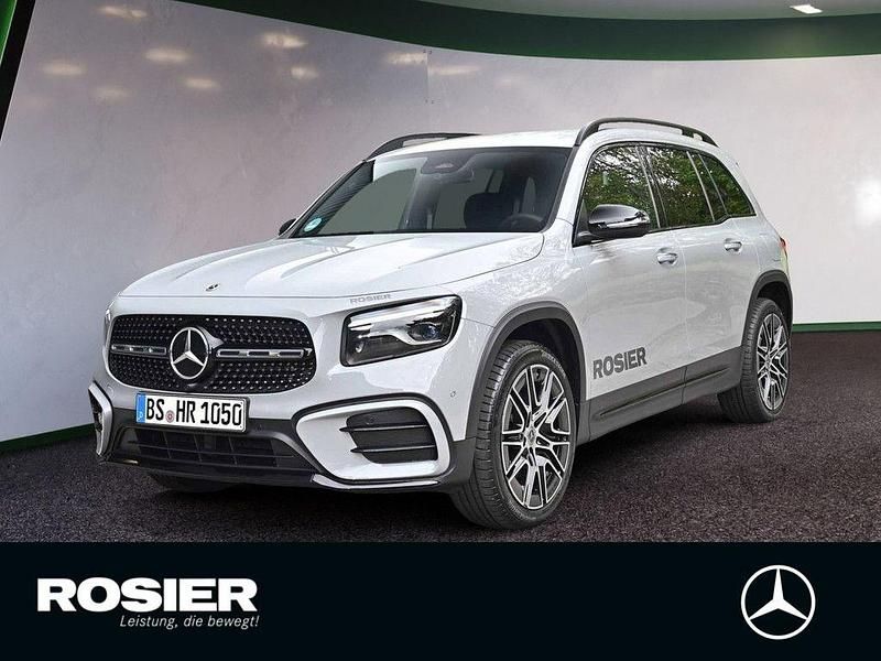 Grau / manufaktur alpingrau Gebraucht 2025 Mercedes GLB180 AMG line SUV | 45.700 € (Teuer) - Bild 1/4