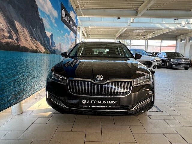 Gebraucht Skoda Superb Ambition 218 PS (160 kW) 2020 Schwarz perleffekt Kombi
