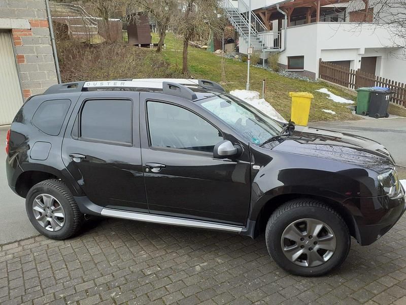 Gebraucht Dacia Duster Prestige 125 PS (91 kW) 2016 Schwarz SUV