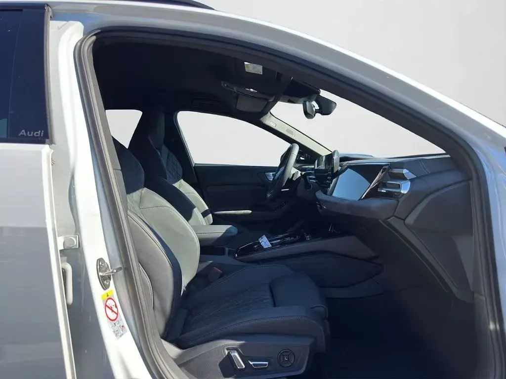 Gebraucht Audi S5 Comfort 367 PS (269 kW) 2025 Gletscherweiß metallic (metallic) Kombi