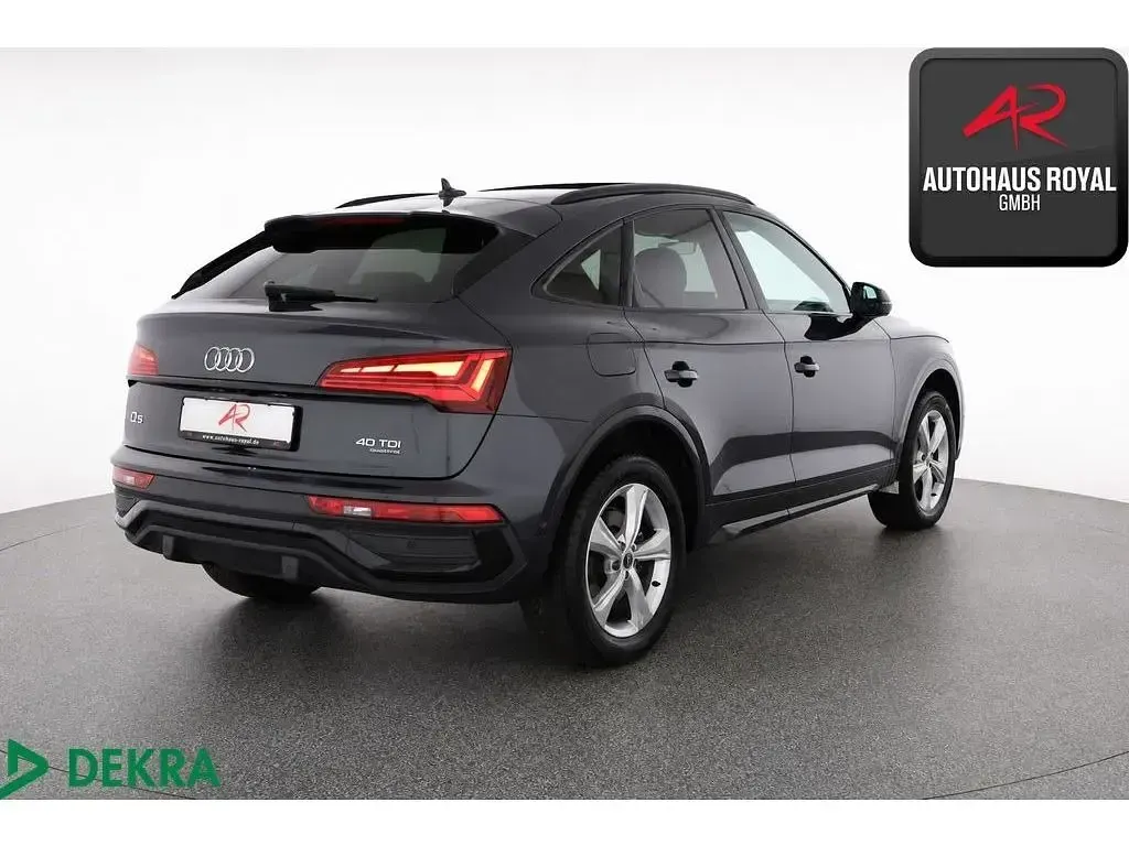 Gebraucht Audi Q5 Sportback Ambiente 204 PS (150 kW) 2022 Grau (metallic) SUV