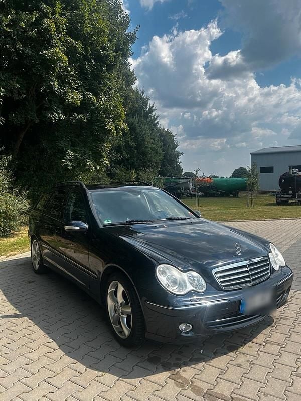Gebraucht 2006 Mercedes C220 Kombi | 4.250 € (Etwas zu teuer) - Bild 1/4