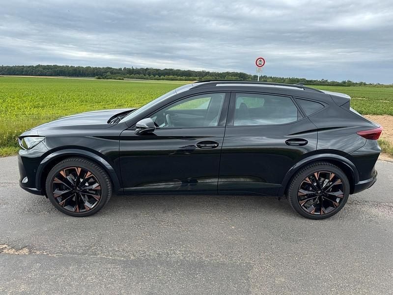 Schwarz Gebraucht 2024 Cupra Formentor VZ SUV | 45.450 € (Teuer) - Bild 1/4
