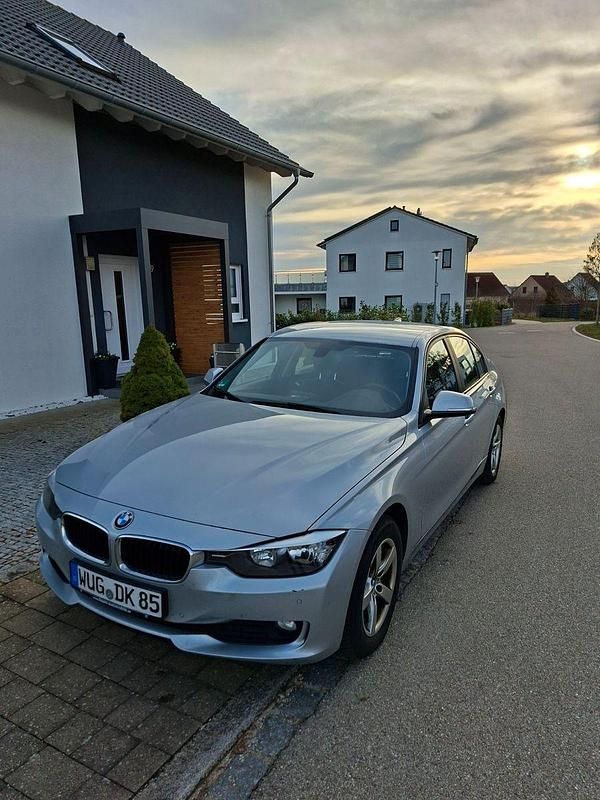 Gebraucht BMW 316 136 PS (100 kW) 2015 Silber Limousine