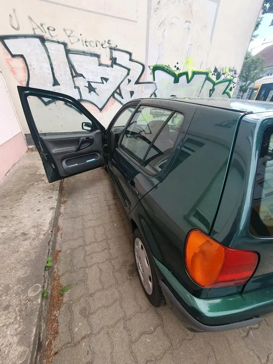 Gebraucht VW Polo 60 PS (44 kW) 1999 Grün Kleinwagen