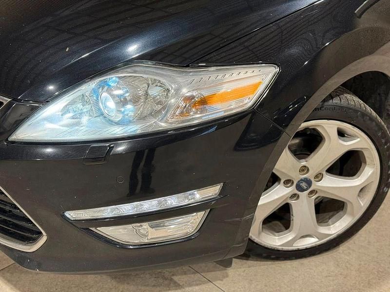 Gebraucht Ford Mondeo 239 PS (175 kW) 2012 Schwarz Limousine