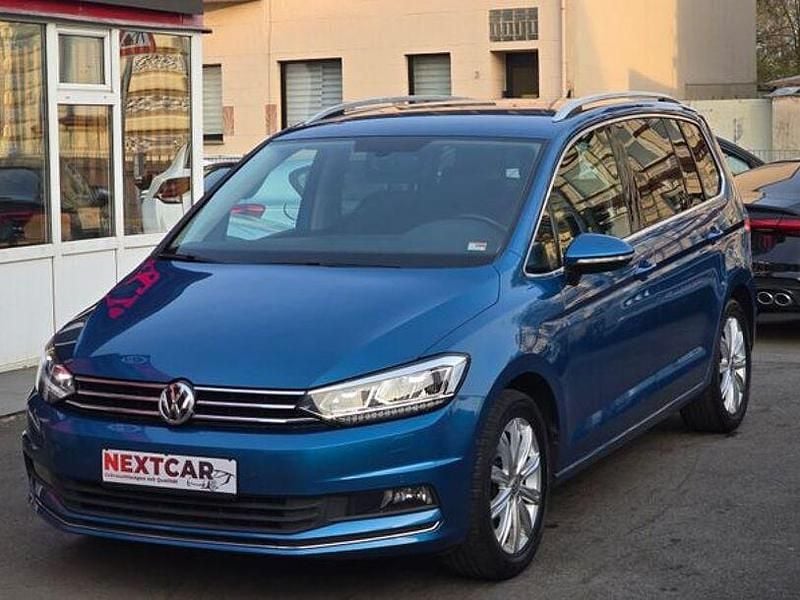 Gebraucht VW Touran Highline 150 PS (110 kW) 2018 Blau Van / Kleinbus