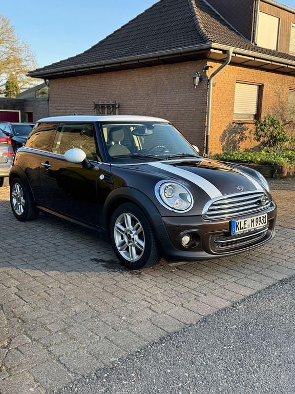 Gebraucht Mini Cooper 122 PS (89 kW) 2011 Braun Kleinwagen