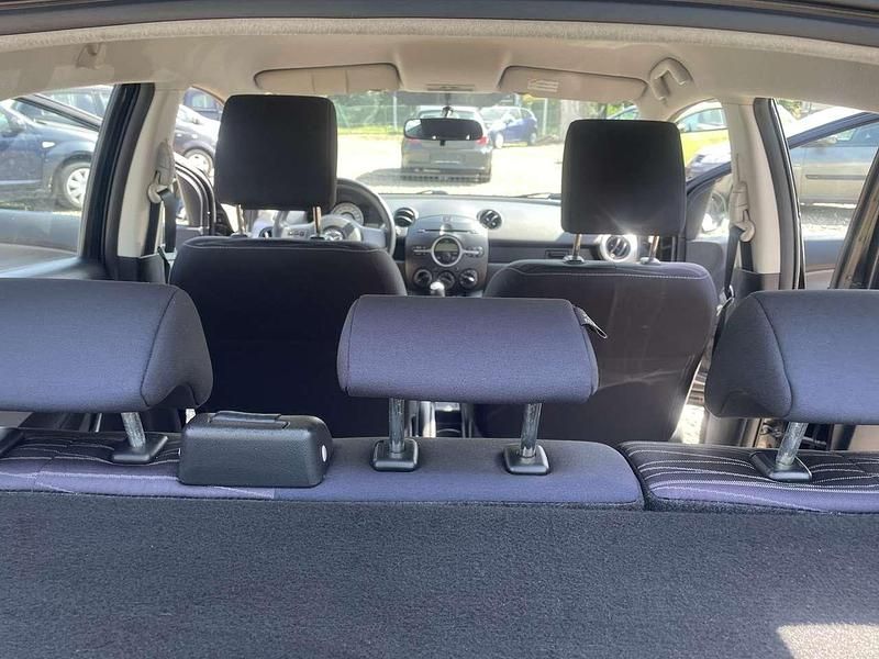 Gebraucht Mazda 2 86 PS (63 kW) 2010 Schwarz Limousine