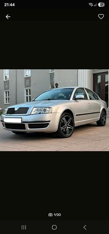 Gebraucht Skoda Superb 131 PS (96 kW) 2005 Silber Limousine