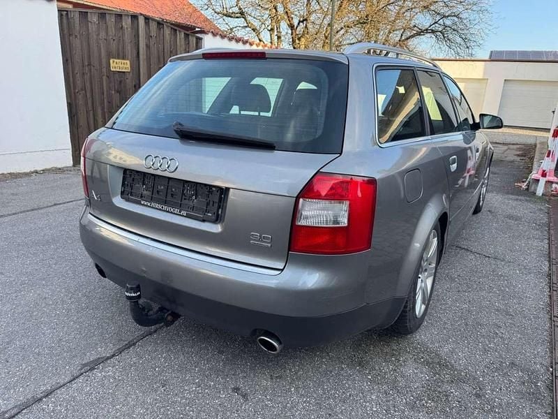 Gebraucht Audi A4 220 PS (161 kW) 2003 Grau Kombi