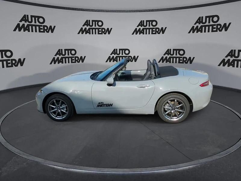 Neu Mazda MX5 Exclusive-Line 97 PS (71 kW) 2026 Grau Cabrio