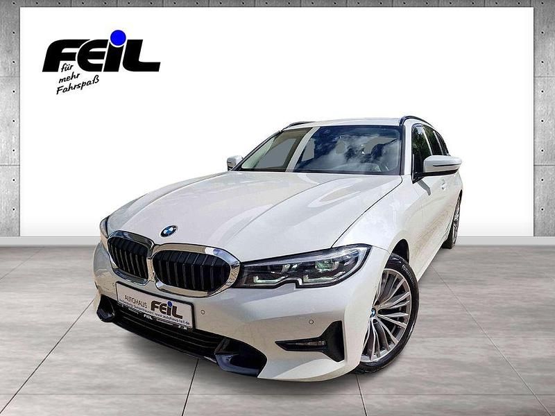 Weiß Gebraucht 2022 BMW 320 Sport Line Limousine | 31.990 € (Fairer Preis) - Bild 1/4