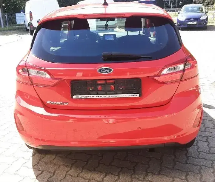 Gebraucht Ford Fiesta Cool & Connect 101 PS (74 kW) 2017 Rot Kleinwagen