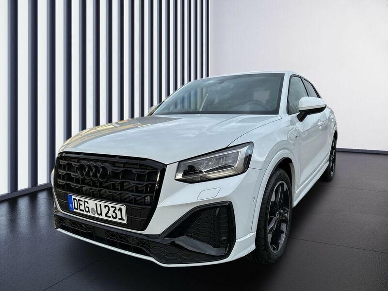 Gebraucht Audi Q2 S-Line 150 PS (110 kW) 2023 Weiß SUV
