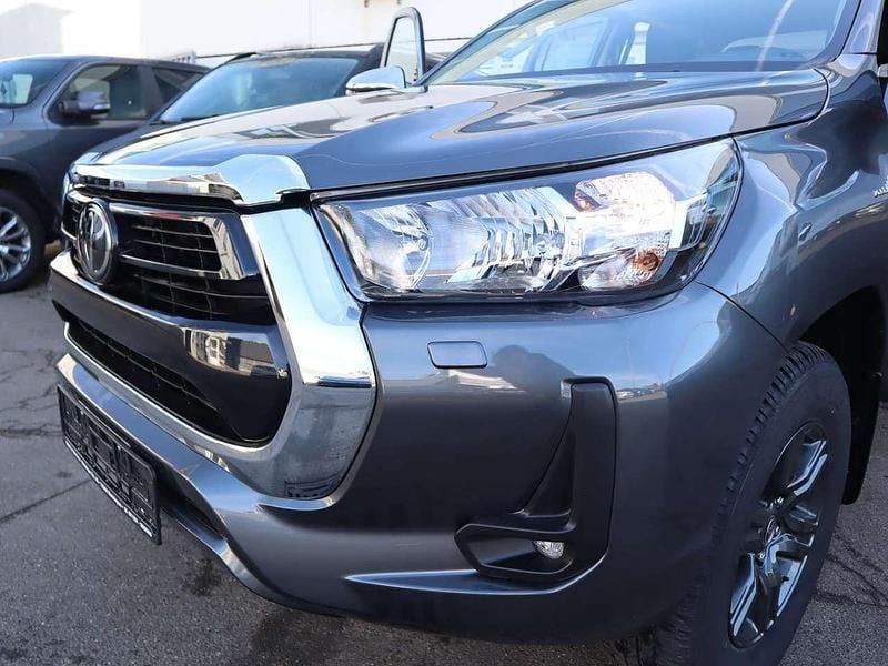 Neu Toyota HiLux 204 PS (150 kW) 2026 Grau Abholung