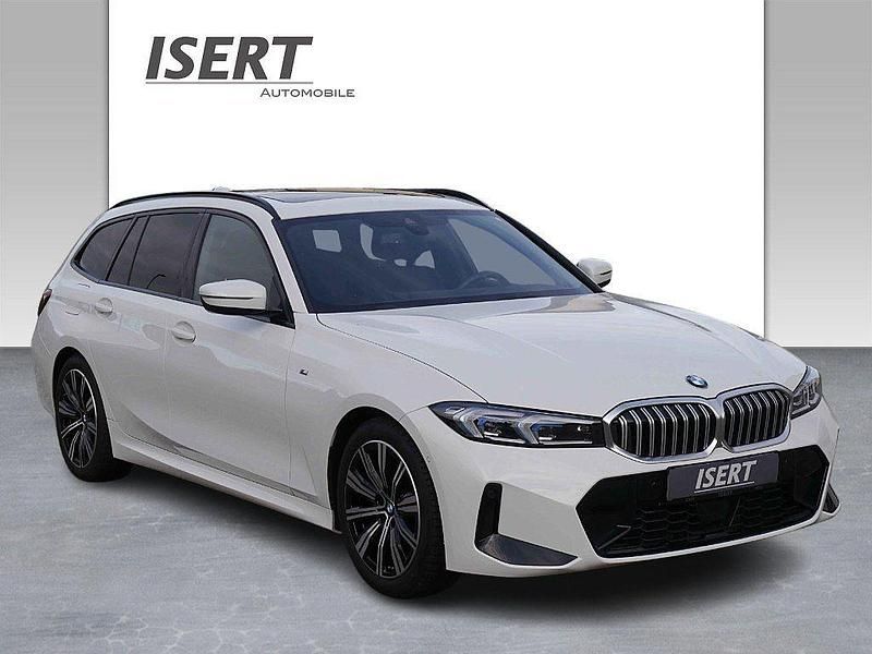 Weiß Gebraucht 2024 BMW 318 M Sport Limousine | 35.790 € (Fairer Preis) - Bild 1/4