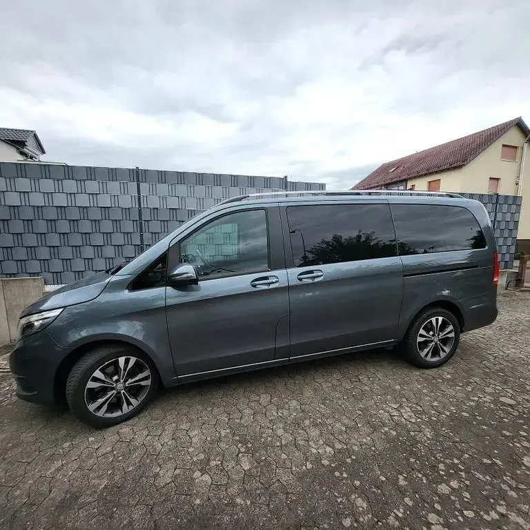 Gebraucht Mercedes V220 163 PS (119 kW) 2016 Van / Kleinbus