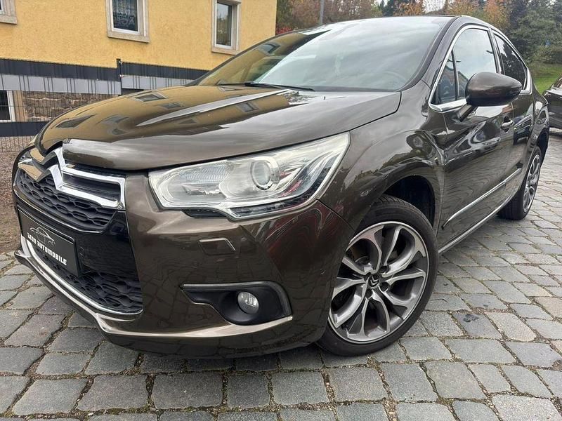 Braun Gebraucht 2011 Citroën DS4 Sport Chic Kleinwagen | 5.800 € (Guter Preis) - Bild 1/4