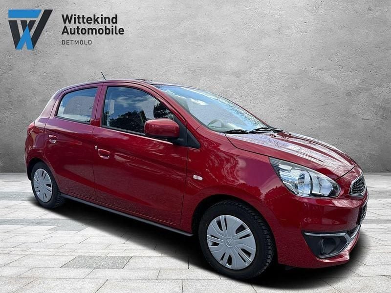 Gebraucht Mitsubishi Space Star Basis 71 PS (52 kW) 2017 Rot Kleinwagen