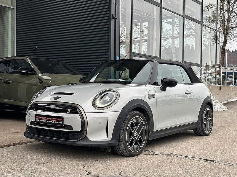 Gebraucht Mini Cooper SE Cabriolet 135 kW (184 PS) 2023 Weiß Cabrio