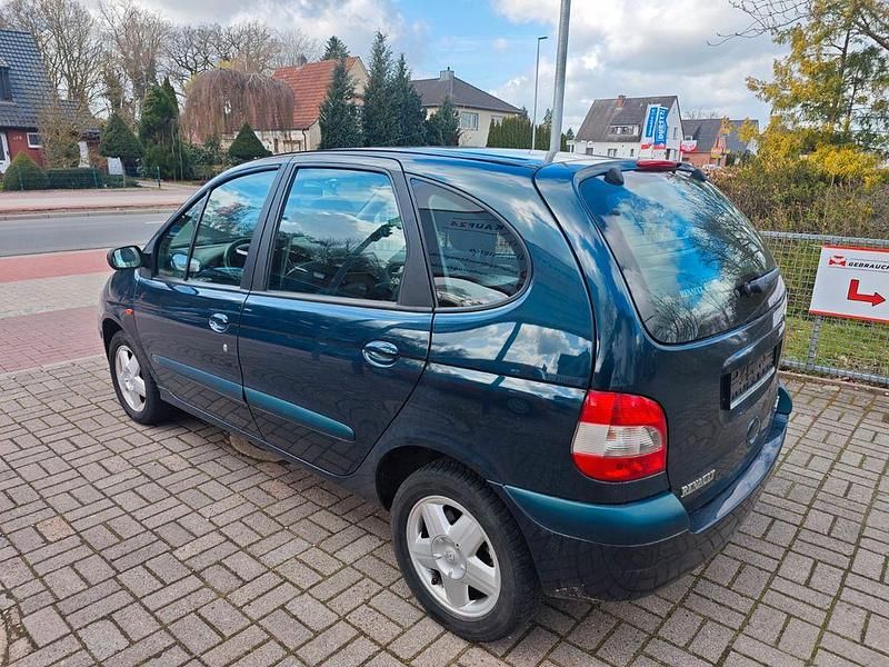 Gebraucht Renault Scénic II 107 PS (78 kW) 2003 Van / Kleinbus
